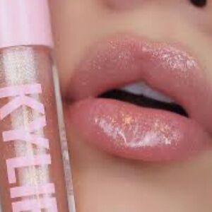 🍭⭐OH You Fancy Kylie Gloss